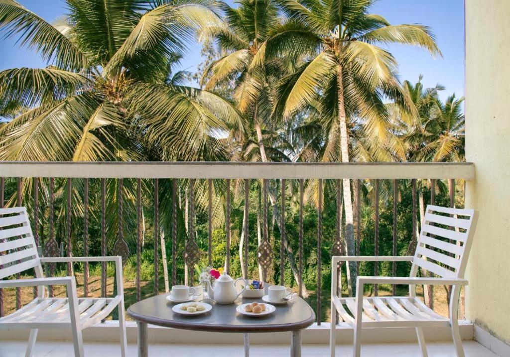 Sea Breeze Max Resort & Spa Madgaon Exterior photo