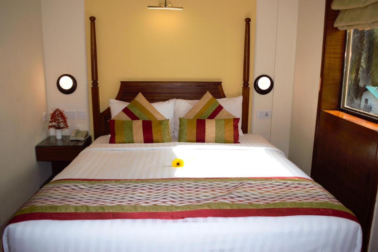Sea Breeze Max Resort & Spa Madgaon Exterior photo