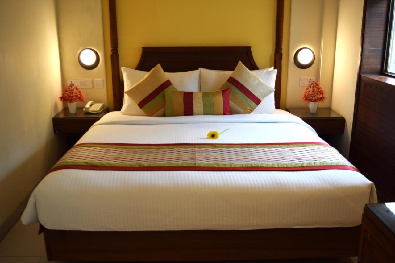 Sea Breeze Max Resort & Spa Madgaon Exterior photo