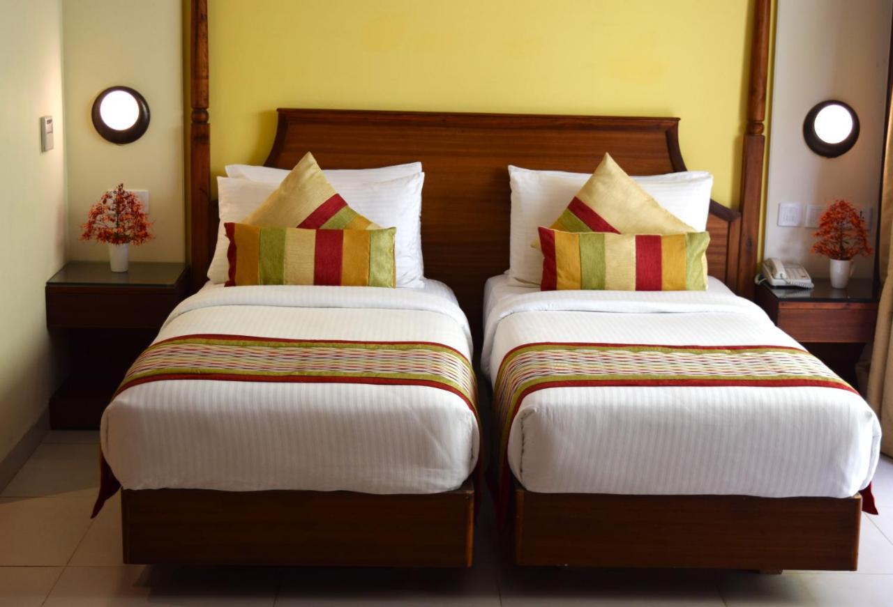 Sea Breeze Max Resort & Spa Madgaon Exterior photo